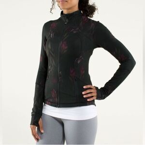 Lululemon Midnight Iris Multi Forme Running Jacket Cuffins Size 8 Workout Ready